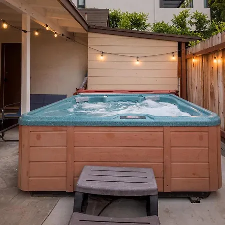 Glamorous West Hollywood Haven